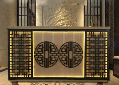 Porcellana Contenitore per esposizione della reception di stile cinese con bella luce di scultura vuota fornitore